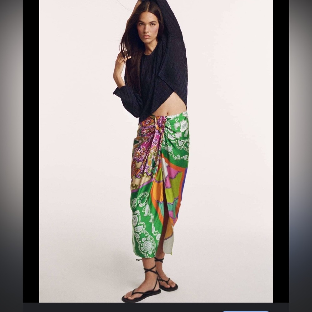 Zara Paisley  bohemian wrapping multicolor long skirt  silky satin Sz 4 or S